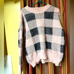 Checkered pattern sweater